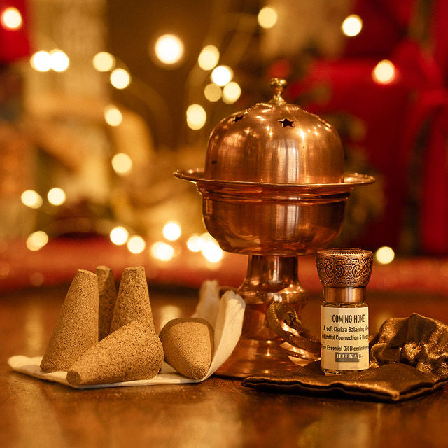 PALO SANTO (Holy Wood) & COMING HOME Essential Oil Blend with 100% Artisan Copper Burner