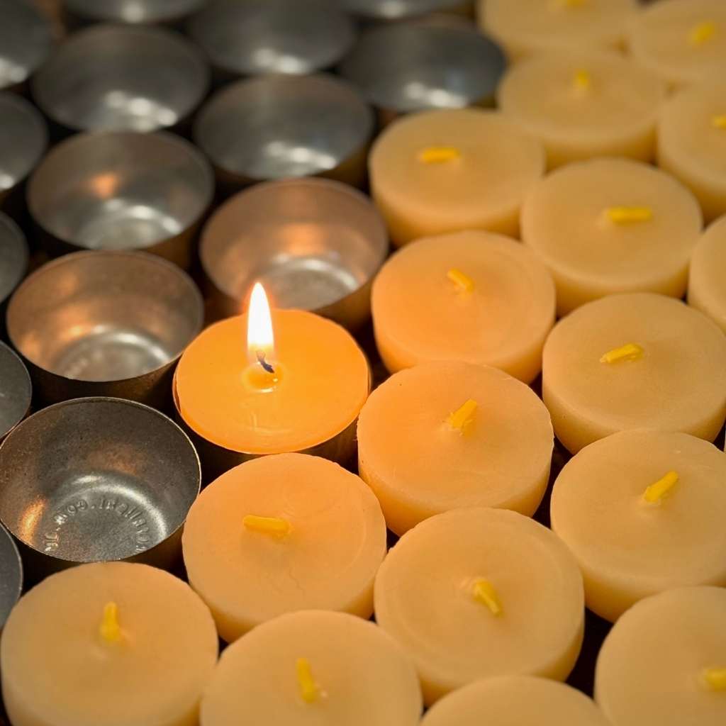 Beeswax Tealight Candle